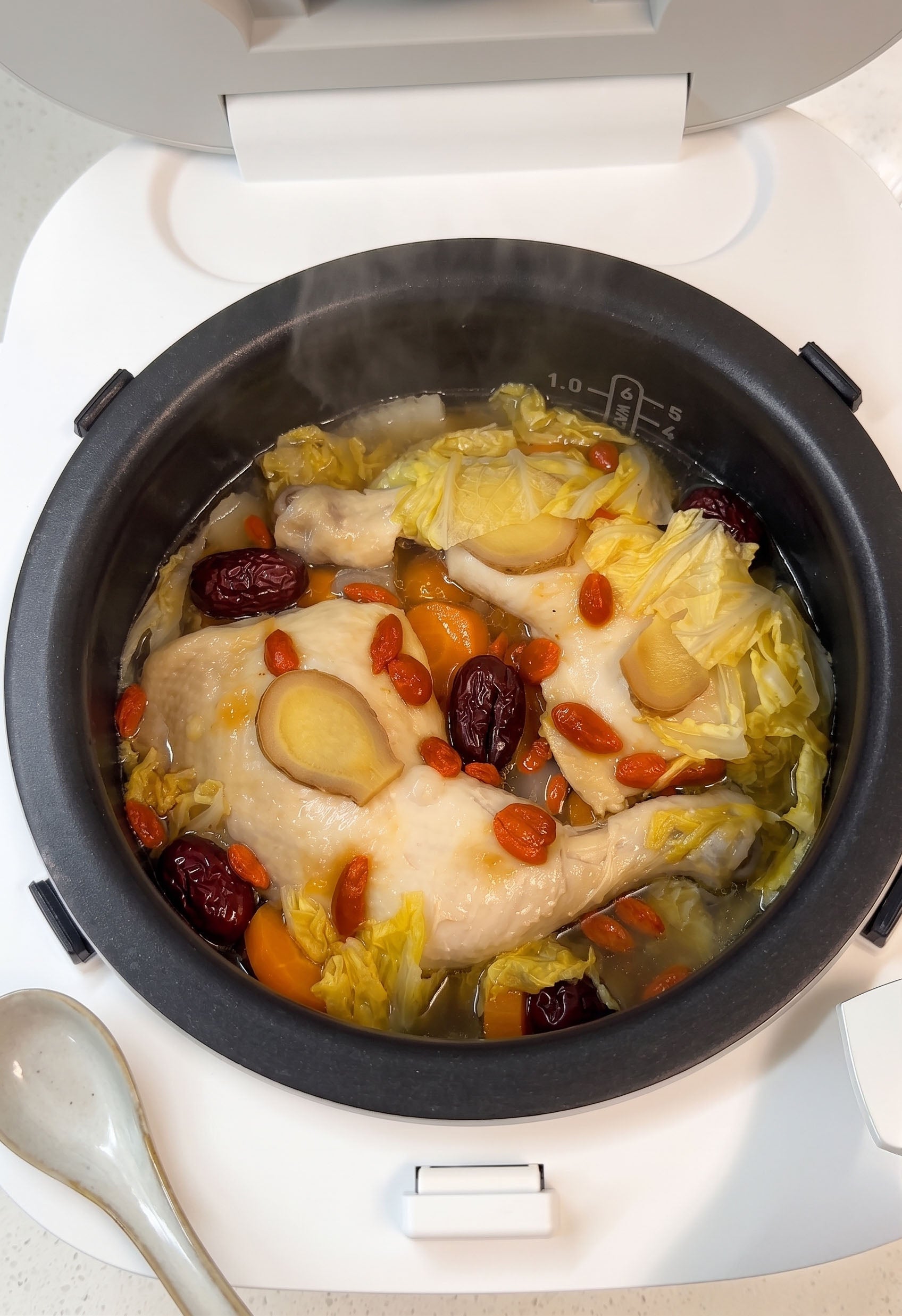 Viral waterless chicken: the one-pot hack that actually works
